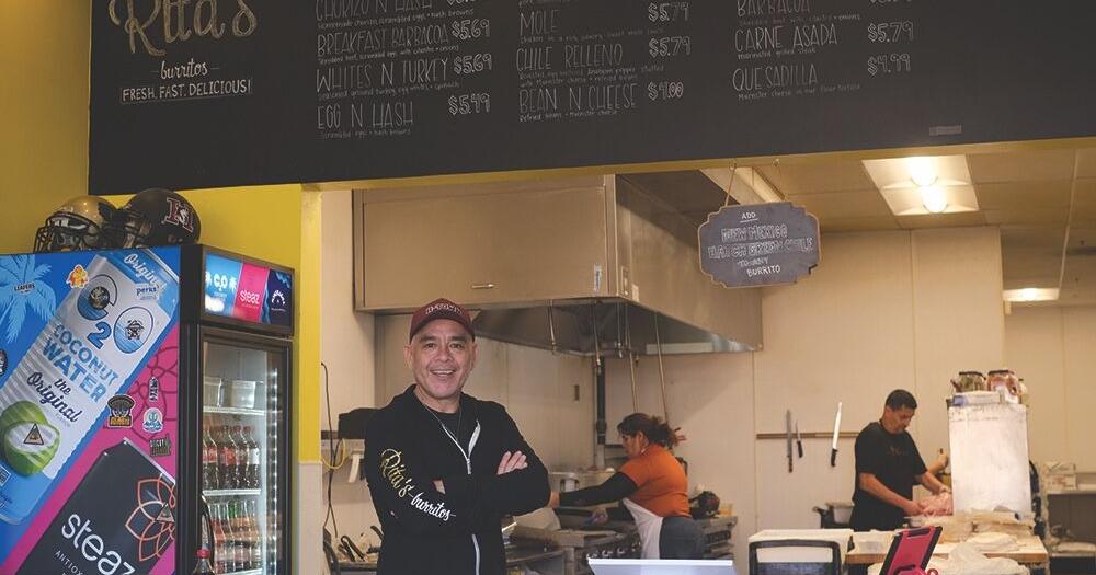 Customers change eatery owner’s closing plans