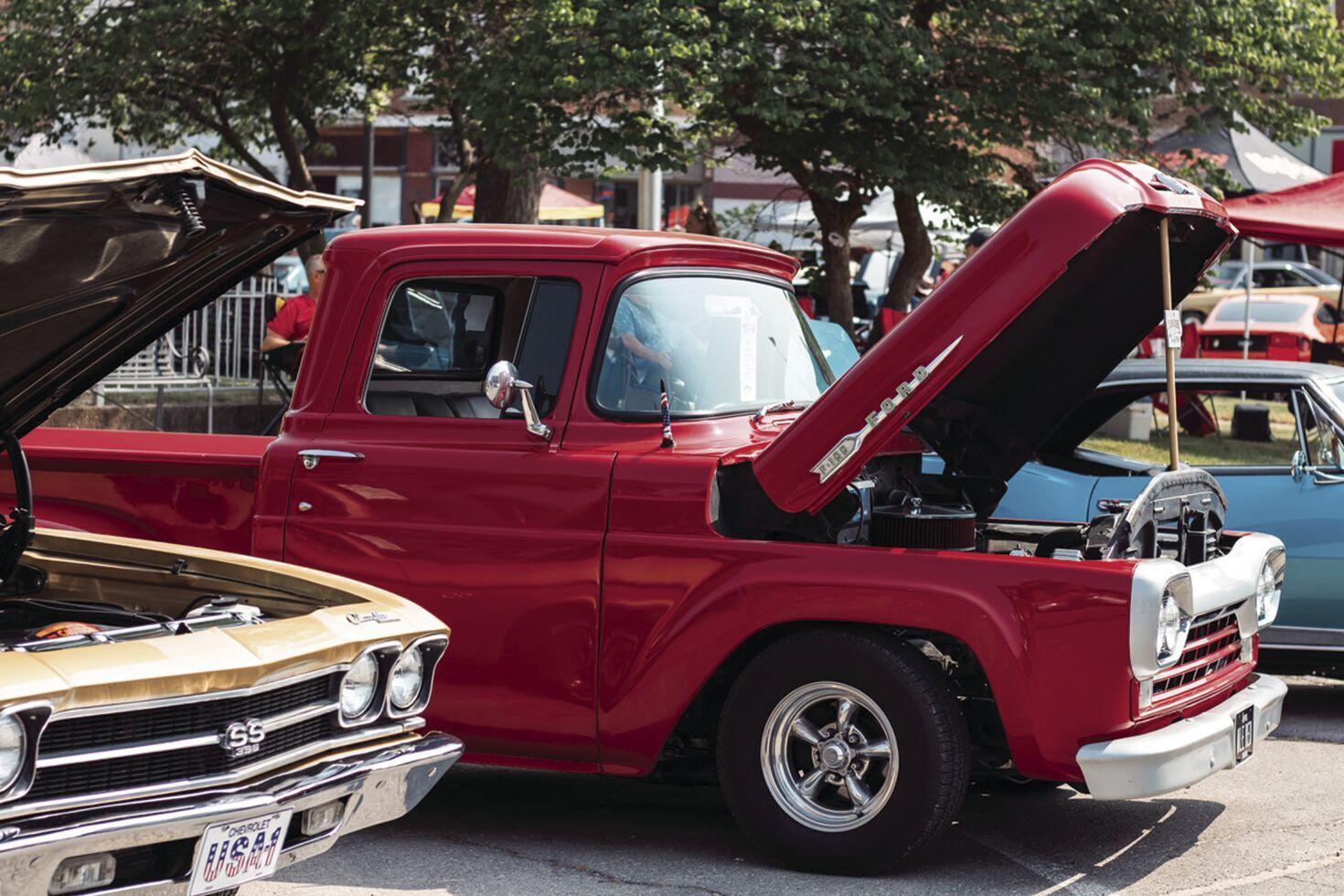 Chariton HyVee Distribution Center Annual Charity Car Show News