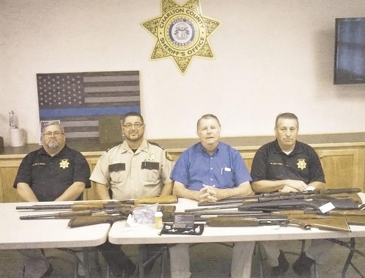Officers find drugs, make arrests News