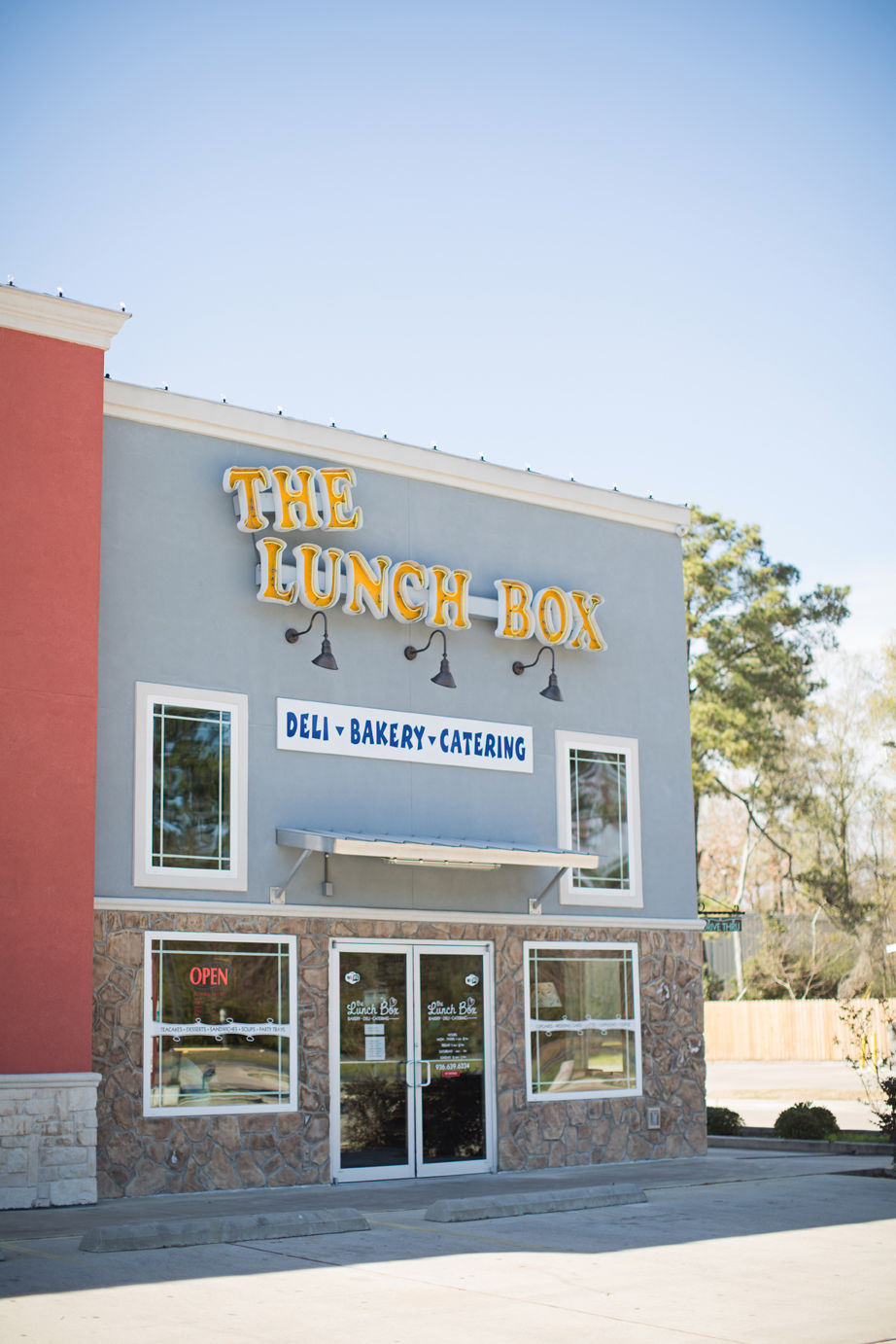 The Lunch Box Features