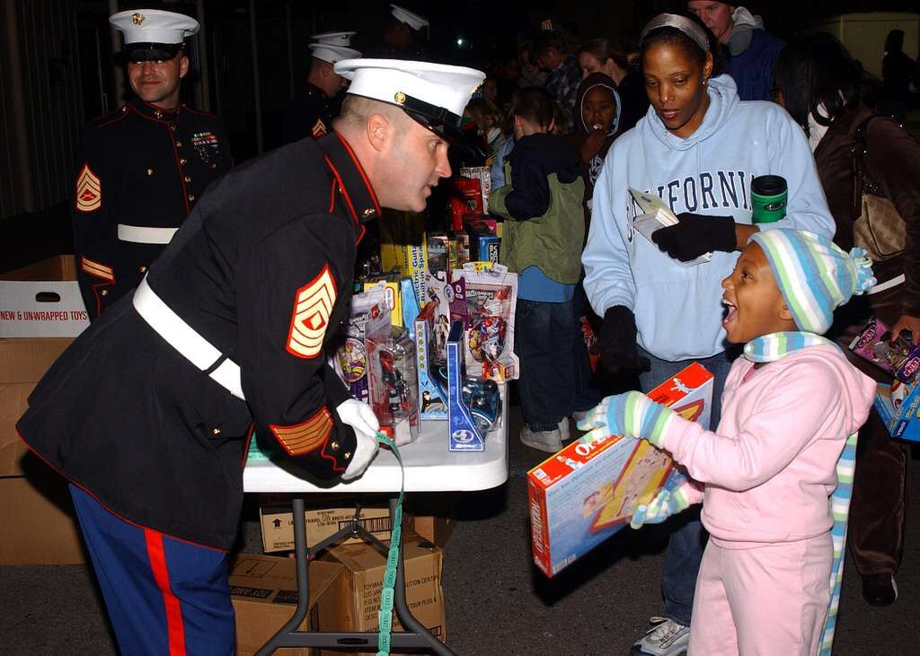 Virginia-based Toys for Tots gives record 20.2 million toys in 2020 despite pandemic - Vimarsana News