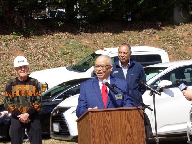 URW Community Federal Credit Union breaks ground at new Chatham