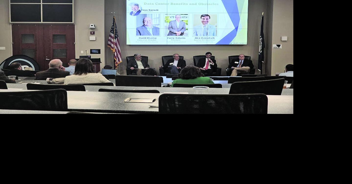 Data center industry professionals deliver informational session