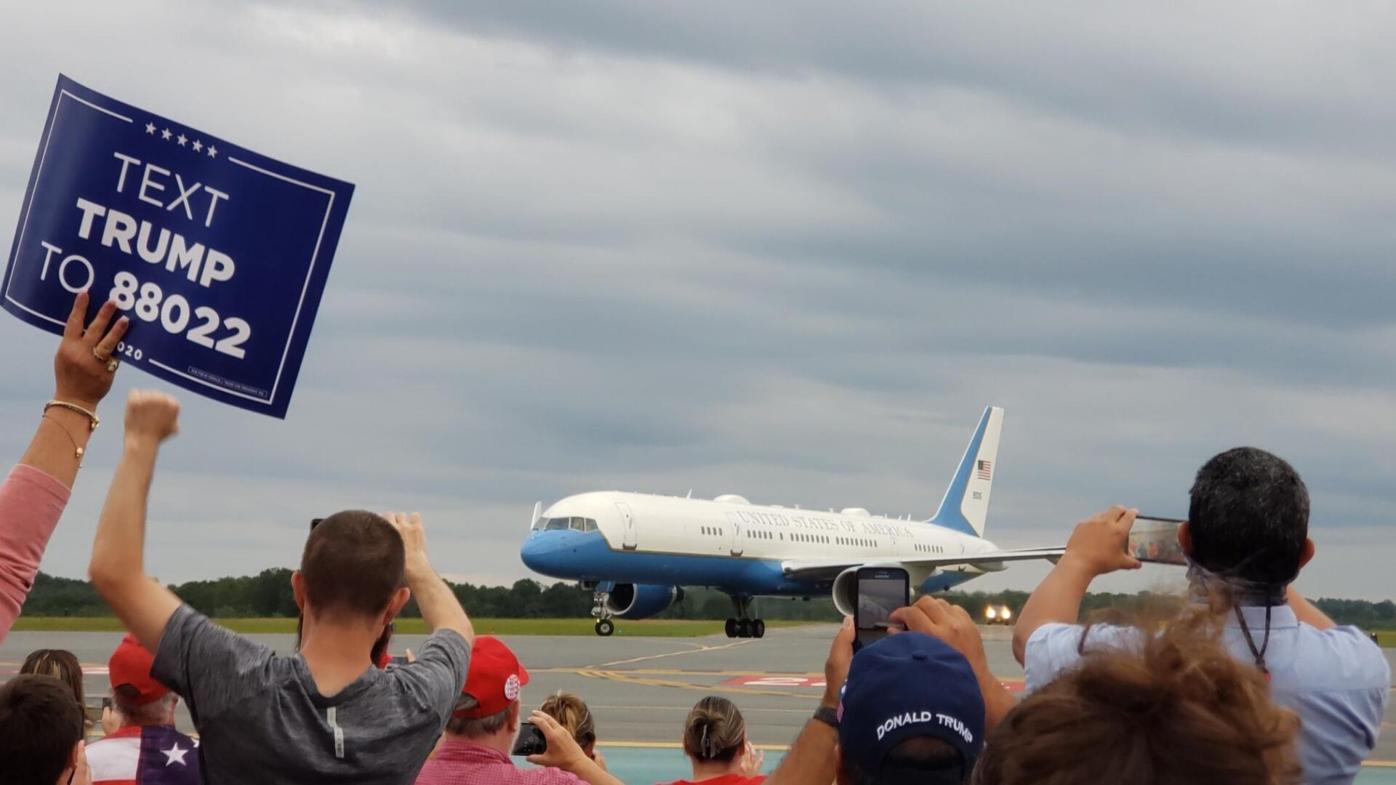 Watch Trump Draws Over 15 000 At Winston Salem Rally News Chathamstartribune Com