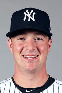 New York Yankees get Joe Mantiply from Cincinnati Reds