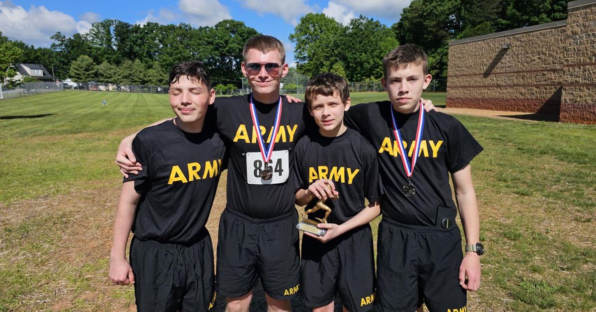 Gretna JROTC performs well in Gretna 5K | Sports | chathamstartribune.com