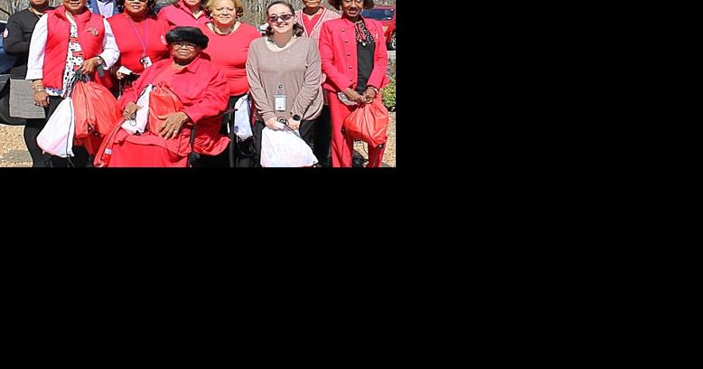 Sorority makes cuddle backpacks for children - Vimarsana News