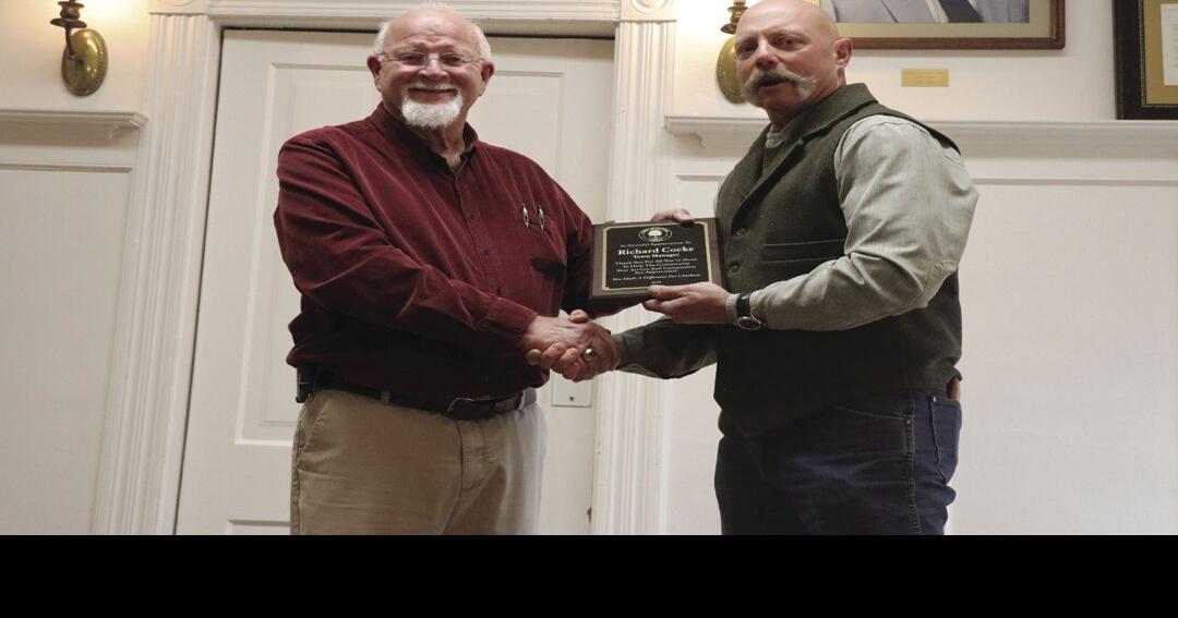 Chatham honors town manager with retirement ceremony News