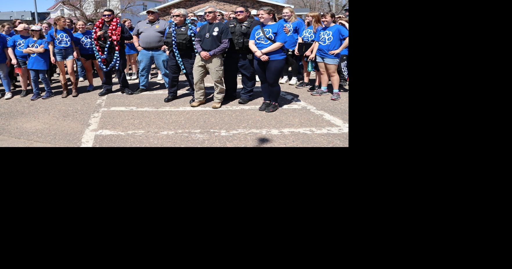 ChetekWeyerhaeuser Middle School/High School students tackle community