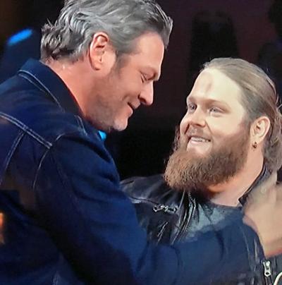 blake shelton kissing chris kroeze kroeze cruises to top four top stories chetekalert blake shelton kissing chris kroeze kroeze cruises to top four top stories chetekalert