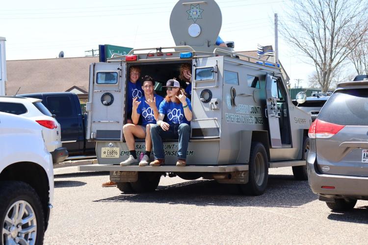 ChetekWeyerhaeuser Middle School/High School students tackle community