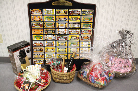 Green bay packers Gift Basket  Packers gifts, Green bay packers gifts, Gift  baskets