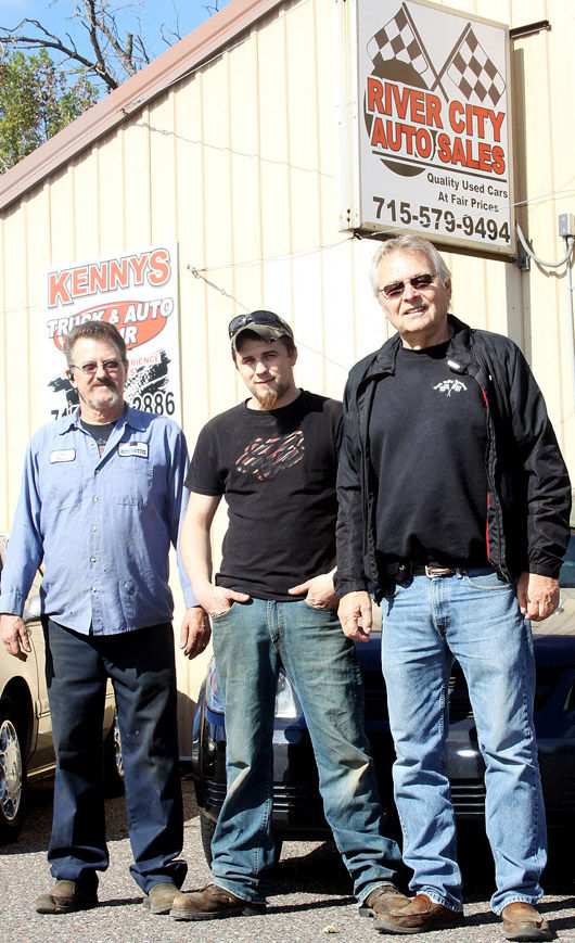 Kenny’s Truck & Auto repair, River City Auto Sales now open Business