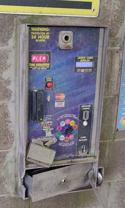 Cash Coins Carried Off From Comet Car Wash In Cameron Top