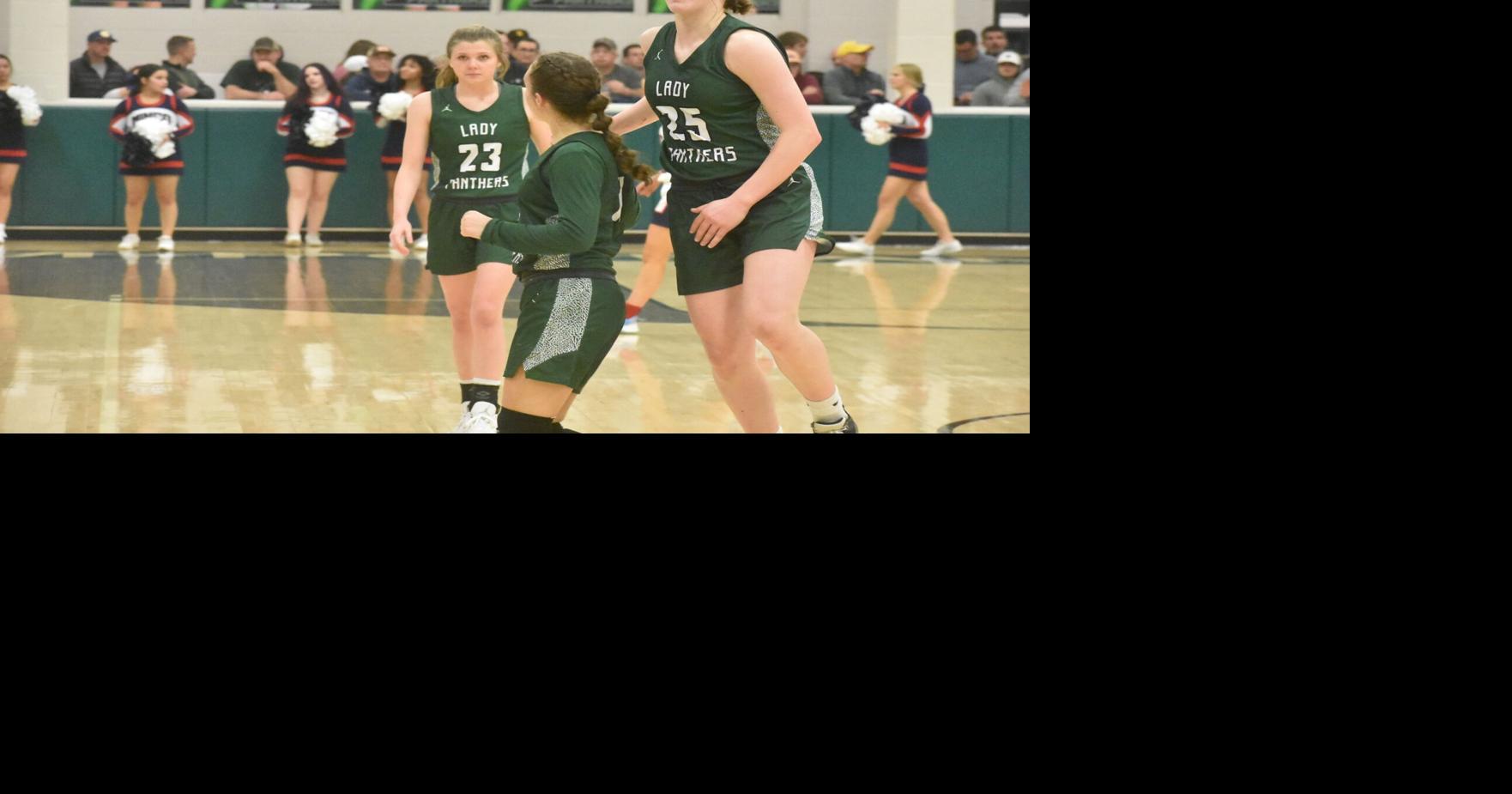 BASKETBALL AmPo fends off Minco, captures regional title Sports