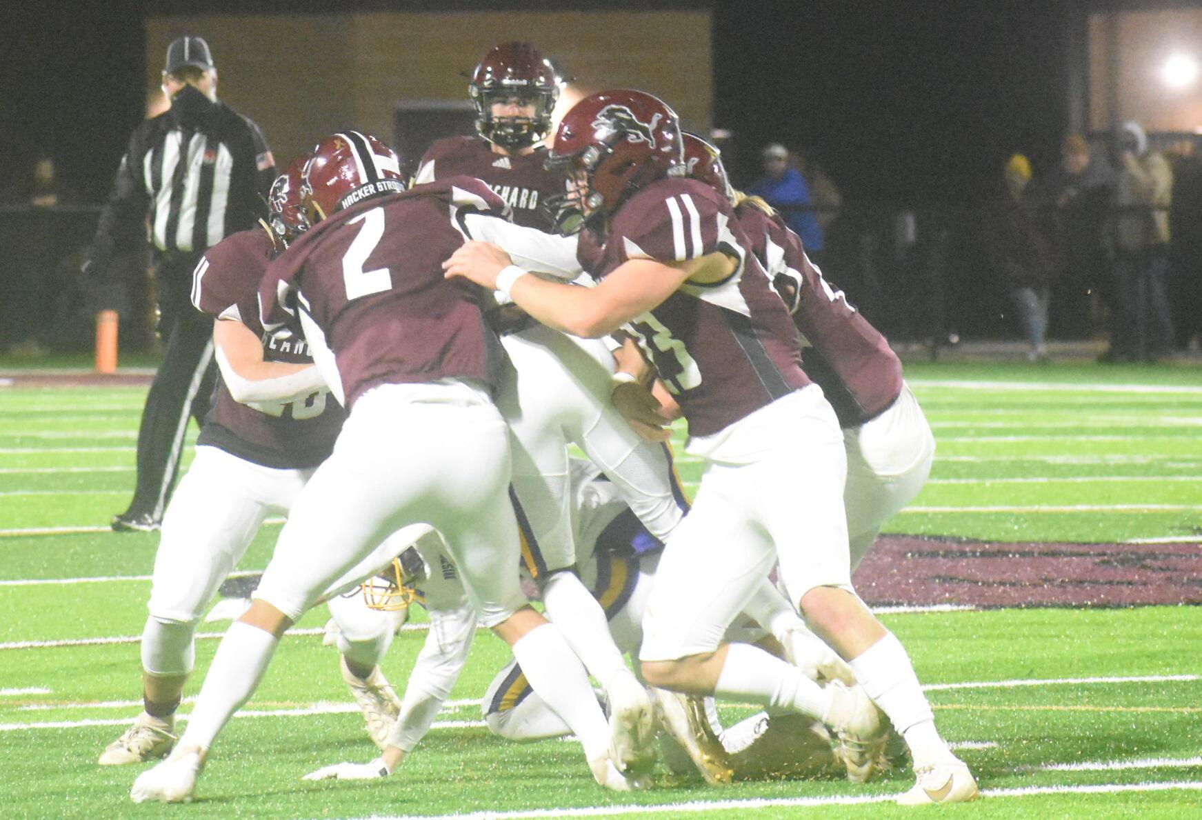 FOOTBALL Blanchard to host Clinton in semifinal matchup Sports