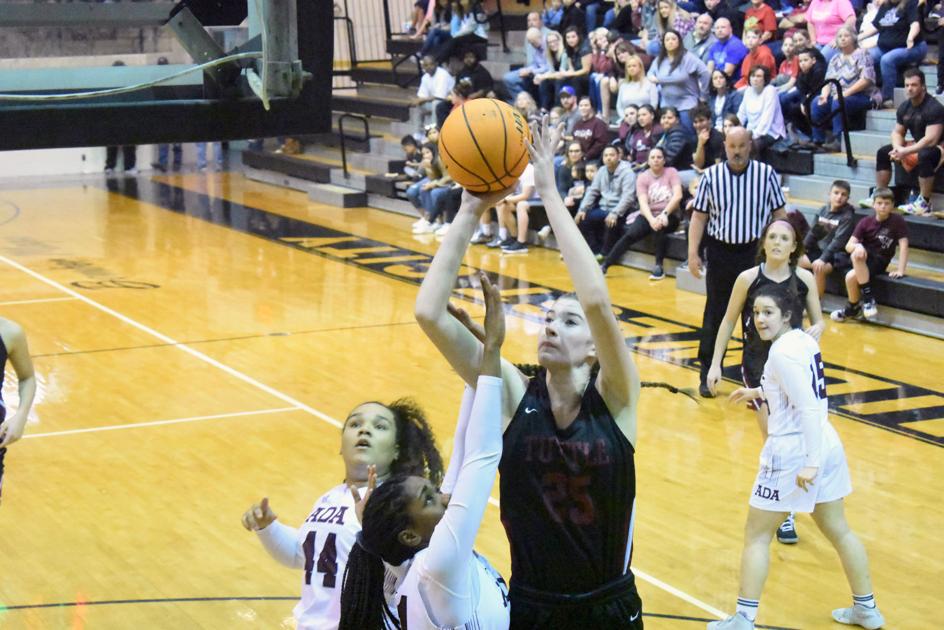 Basketball Tuttle S Run To State Includes Wins Over Ranked Teams