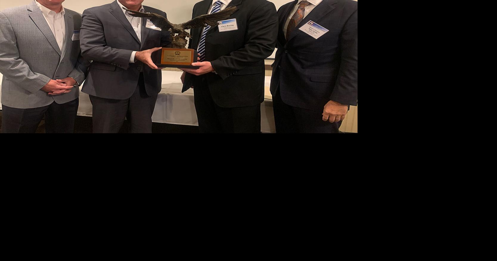 Senator Lonnie Paxton Receives Soaring Eagle Award from Oklahoma