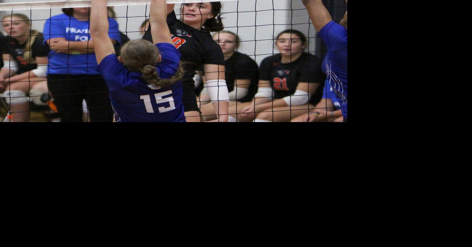 IN PHOTOS Bloomer volleyball invitational 93023