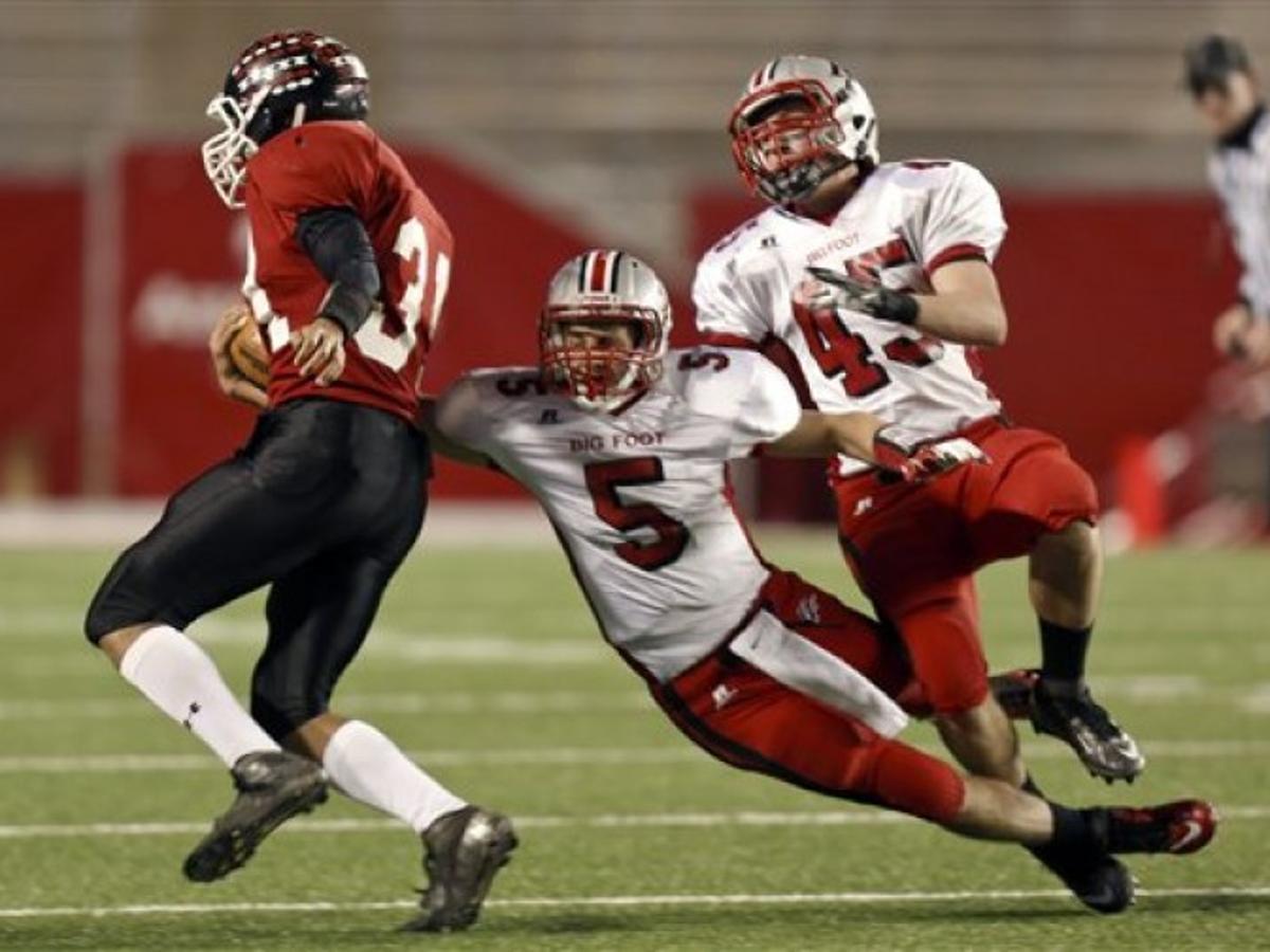 11 15 State Football Roundup Somerset Beats Big Foot 35 33 Wins