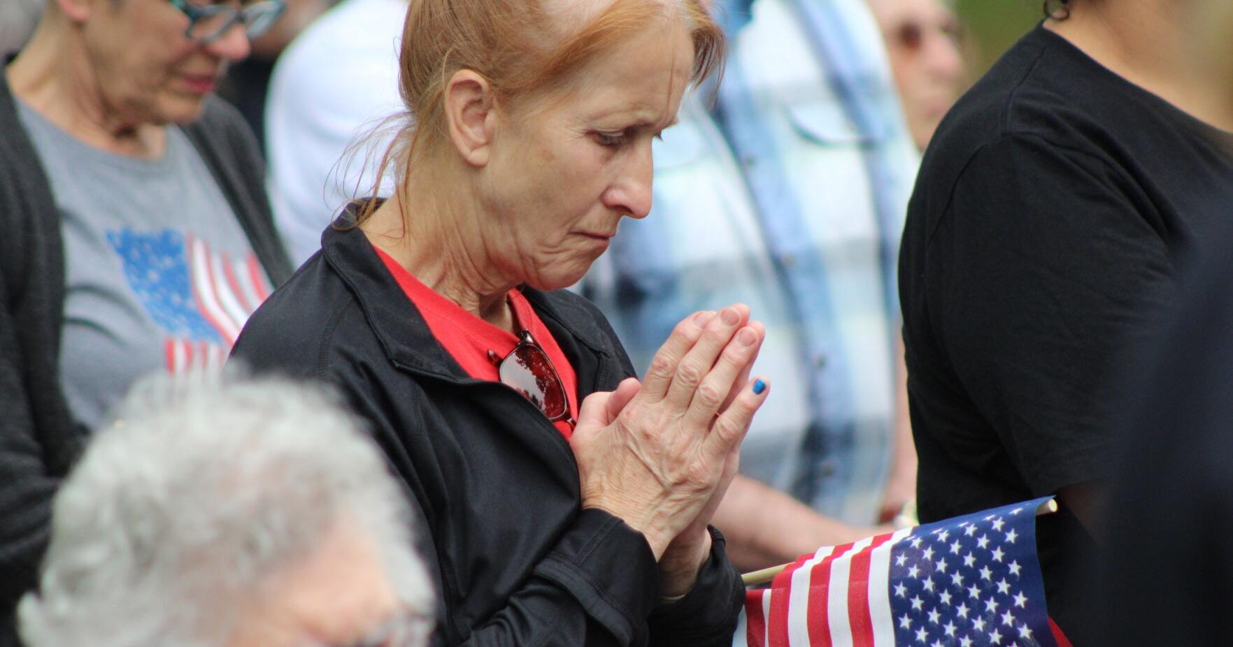 Chippewa Falls residents honor veterans' sacrifices - Vimarsana News