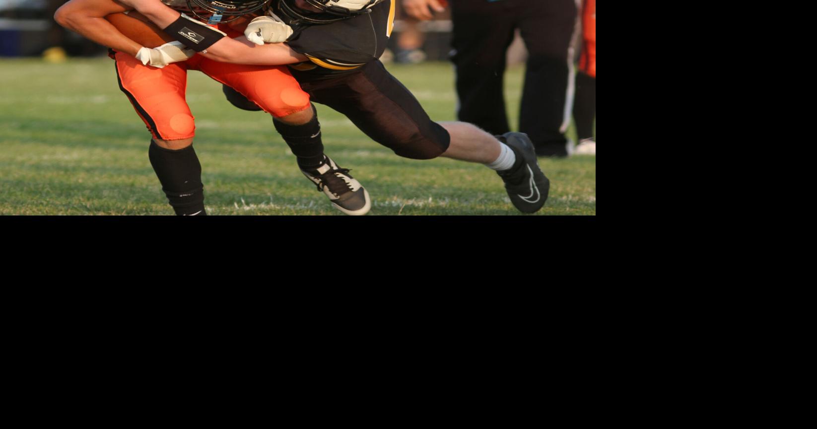 High School Football Playoffs Cadott 04 start