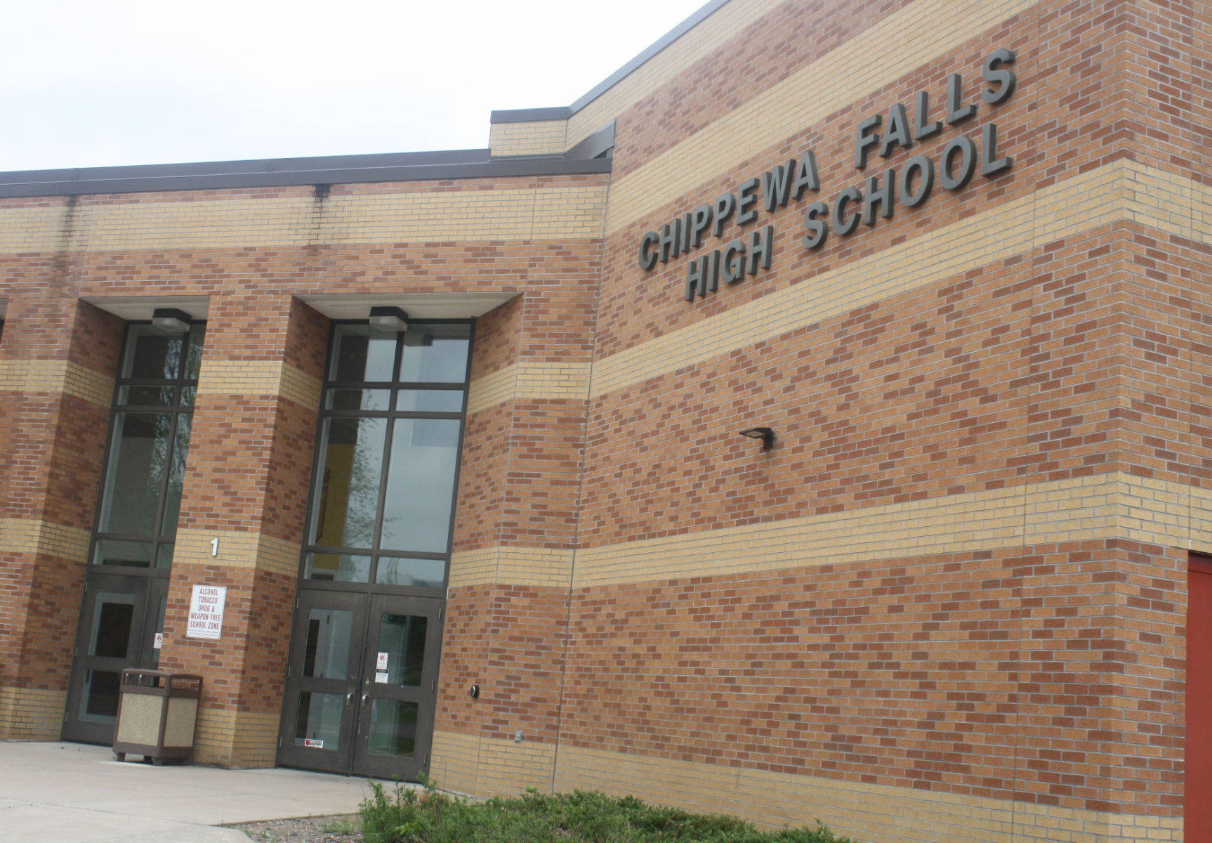 School district lifts hold of students at Chippewa Falls Senior