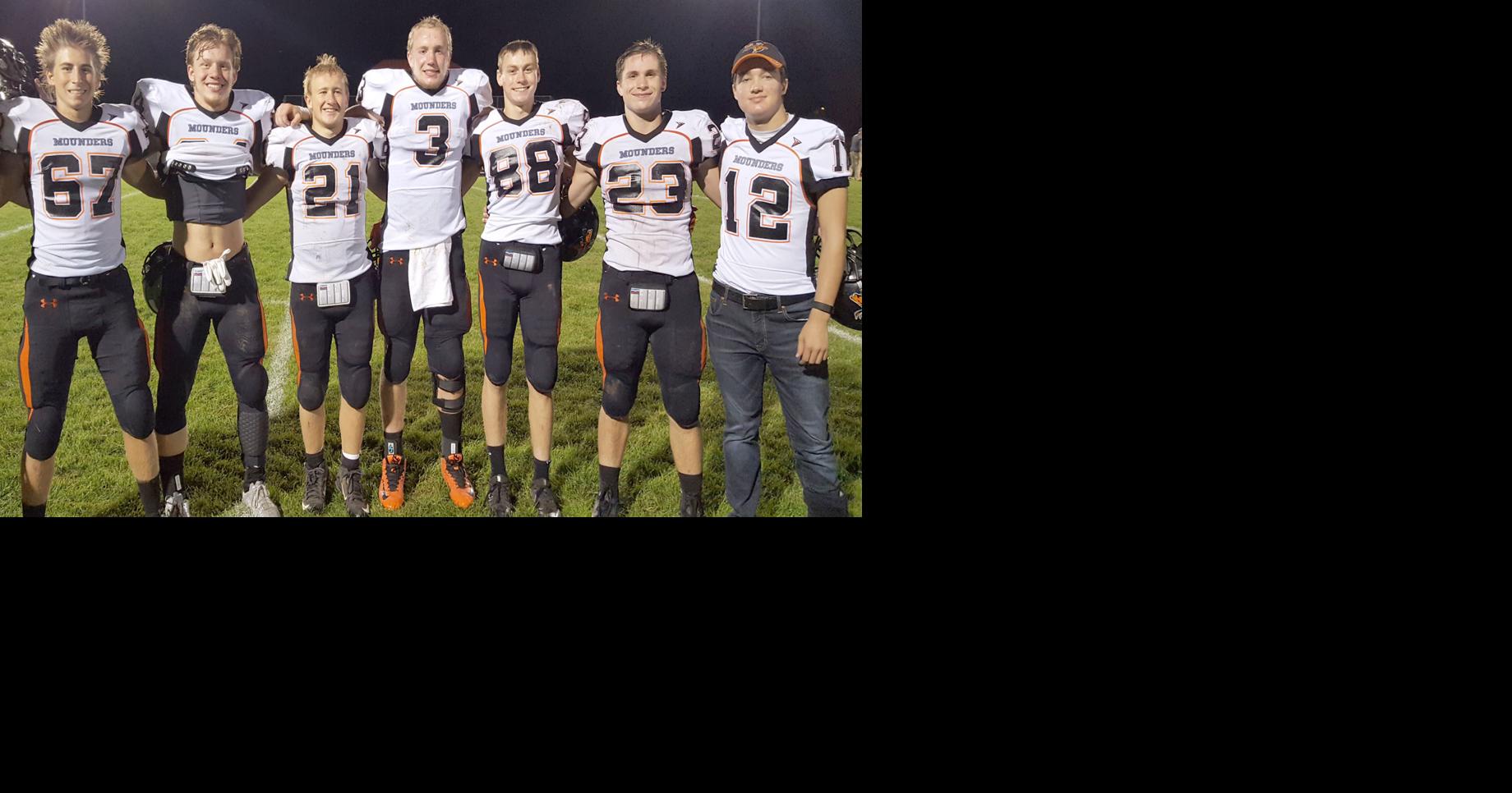 Elk Mound football lands WFCA, WEAU awards, AllDSC first team pick