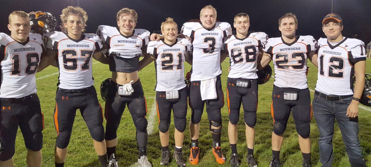 Elk Mound football lands WFCA, WEAU awards, AllDSC first team pick