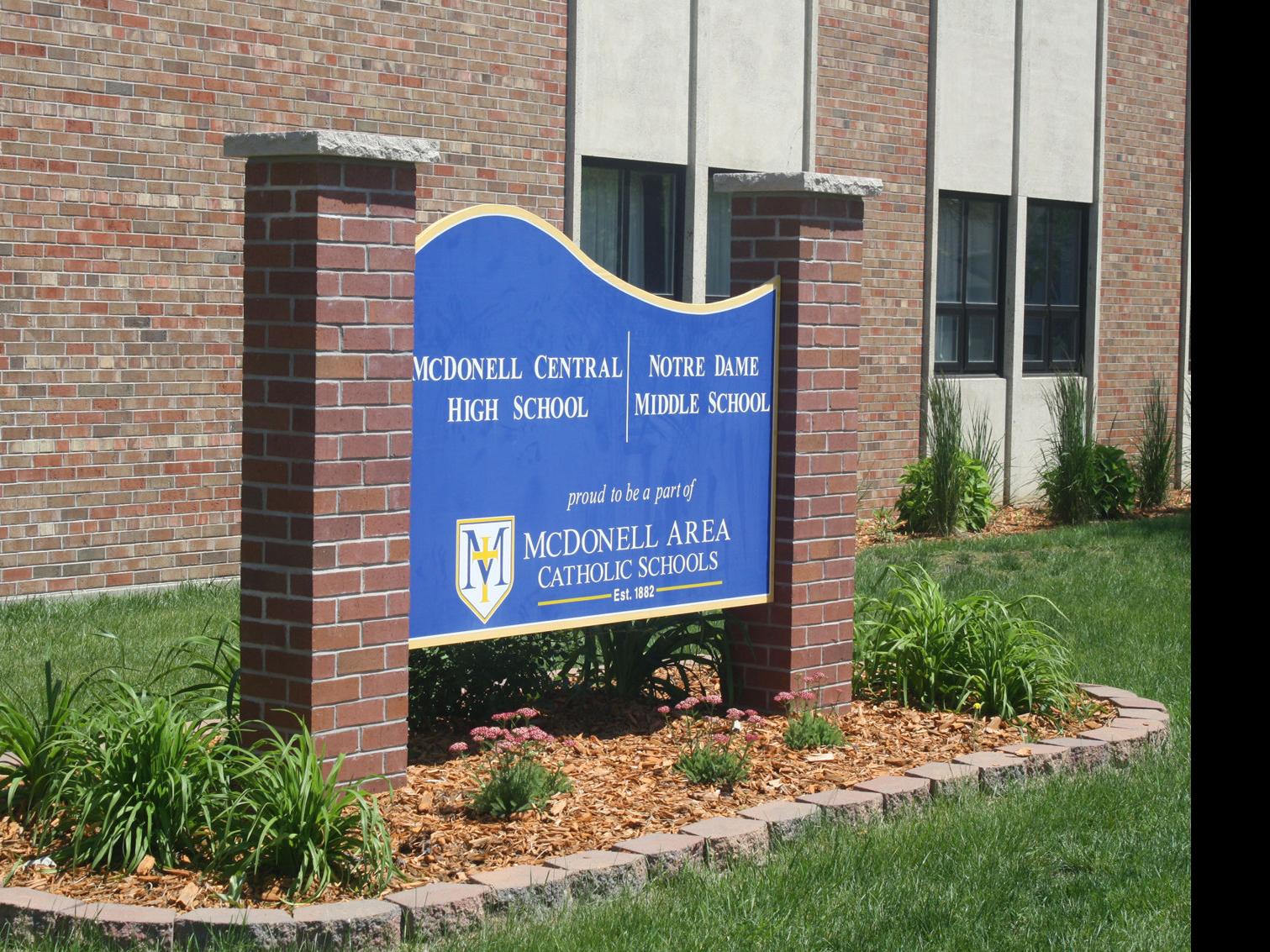 Macs To Begin Year Without High School Principal Local News Chippewa Com