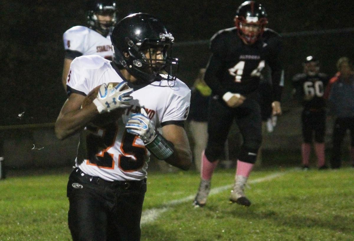 Stanley Boyd Football Rolls Past Altoona High School Chippewa Com