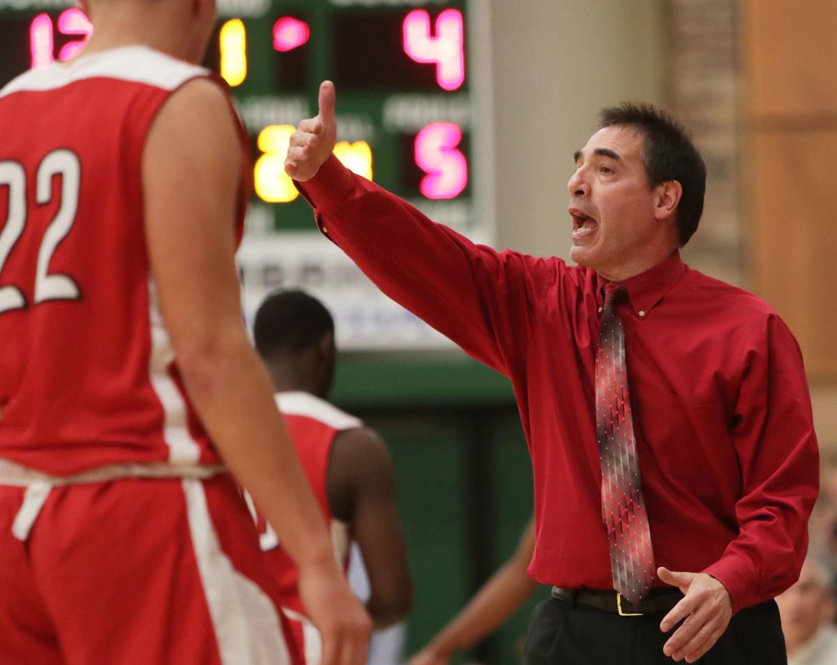 Prep Boys Basketball State Chi Hi Grad Boos Leads Sun Prairie