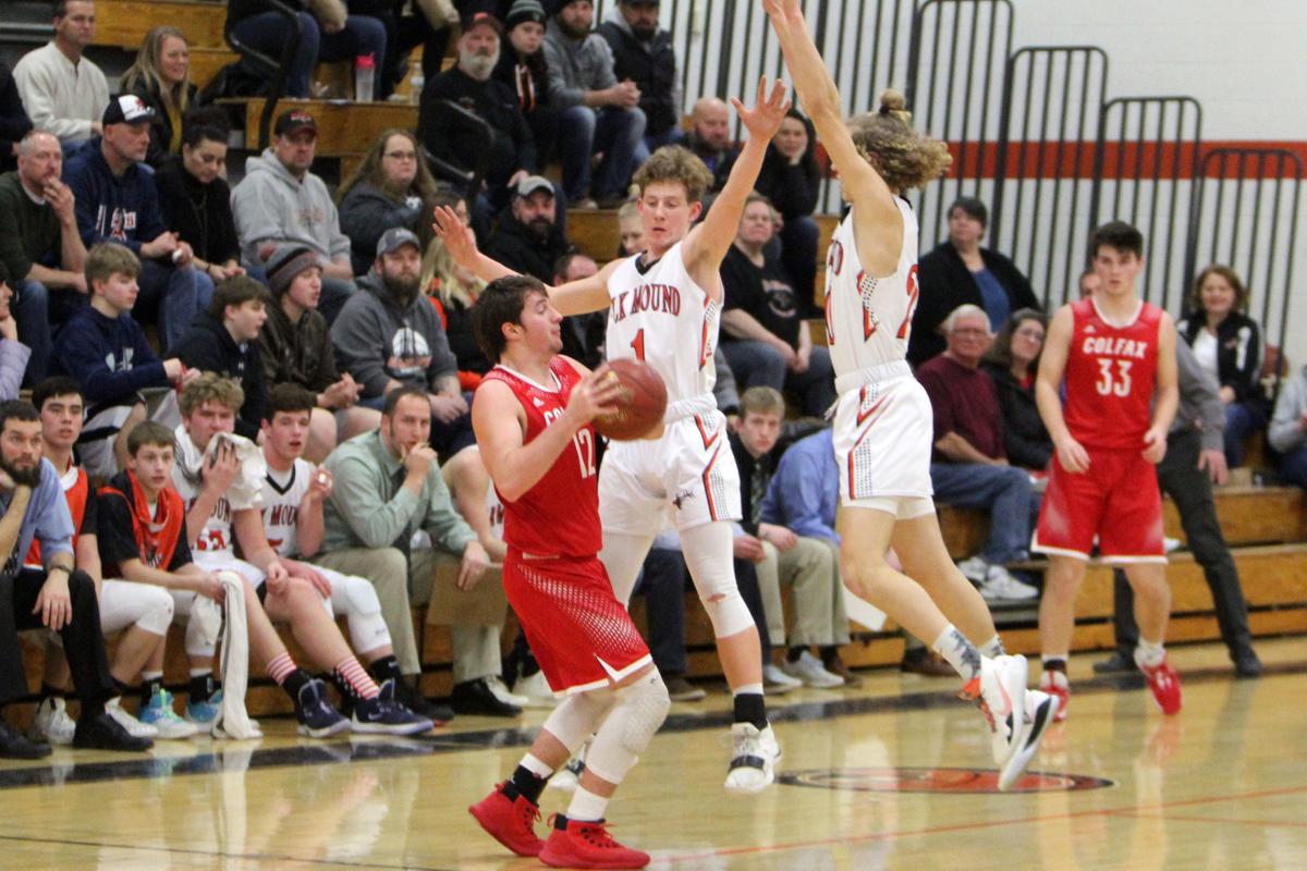 Prep Boys Basketball Energetic Defense Carries Elk Mound Past