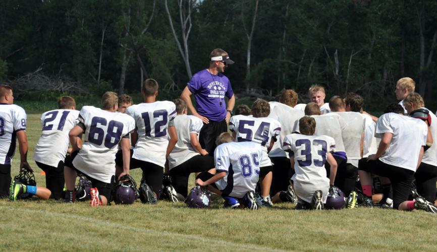 Boyceville runs past Shell Lake