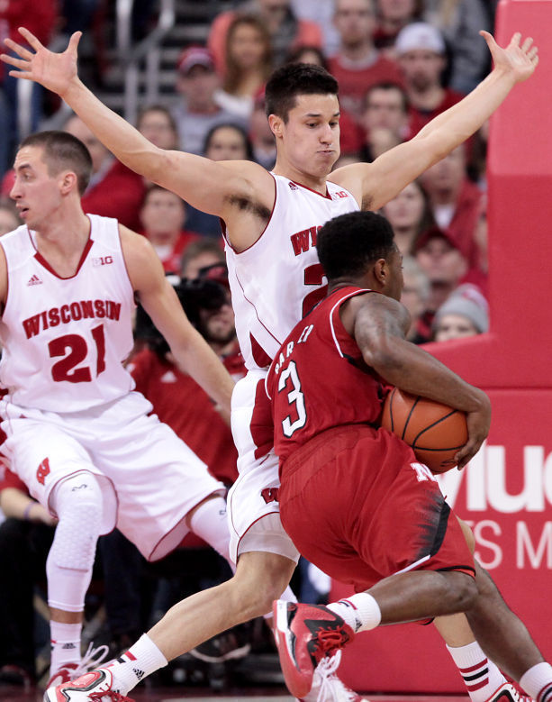 Koenig's maturity a boost to Badgers, Native American community ...