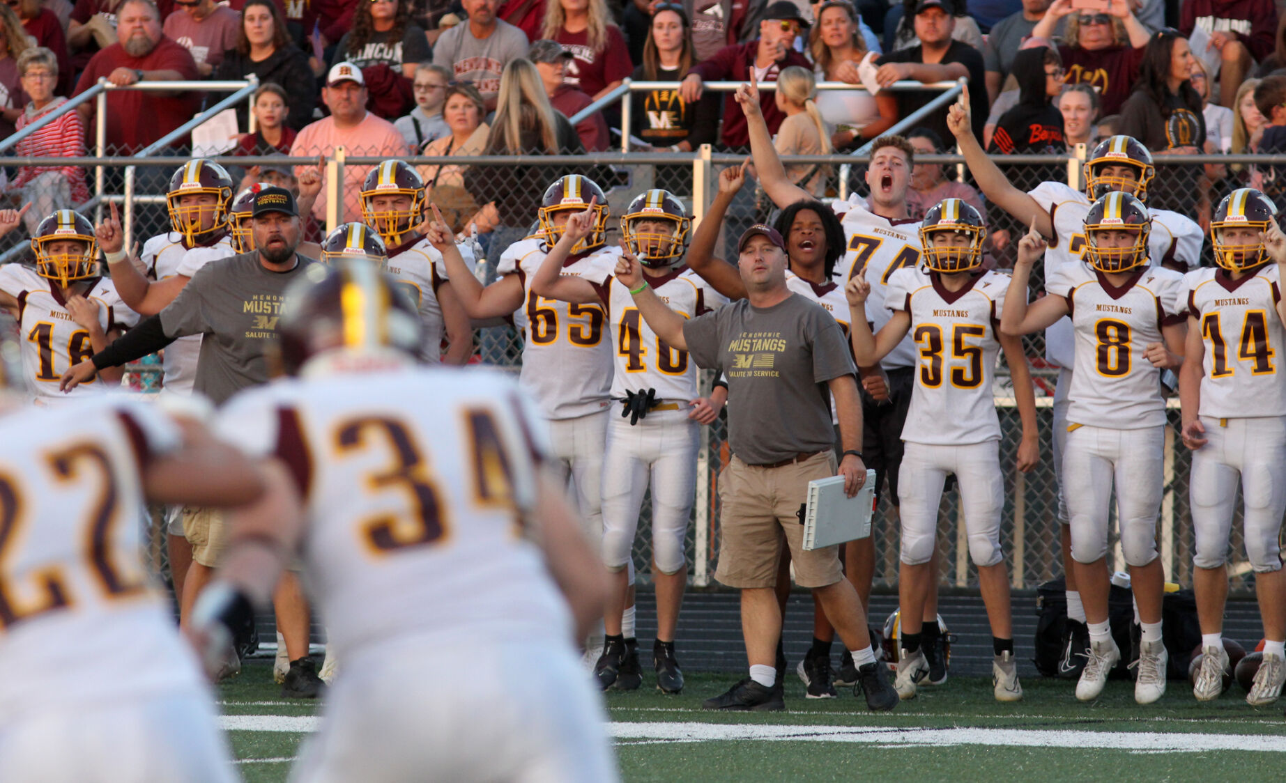 High School Football Menomonie grinds out win at Chi Hi