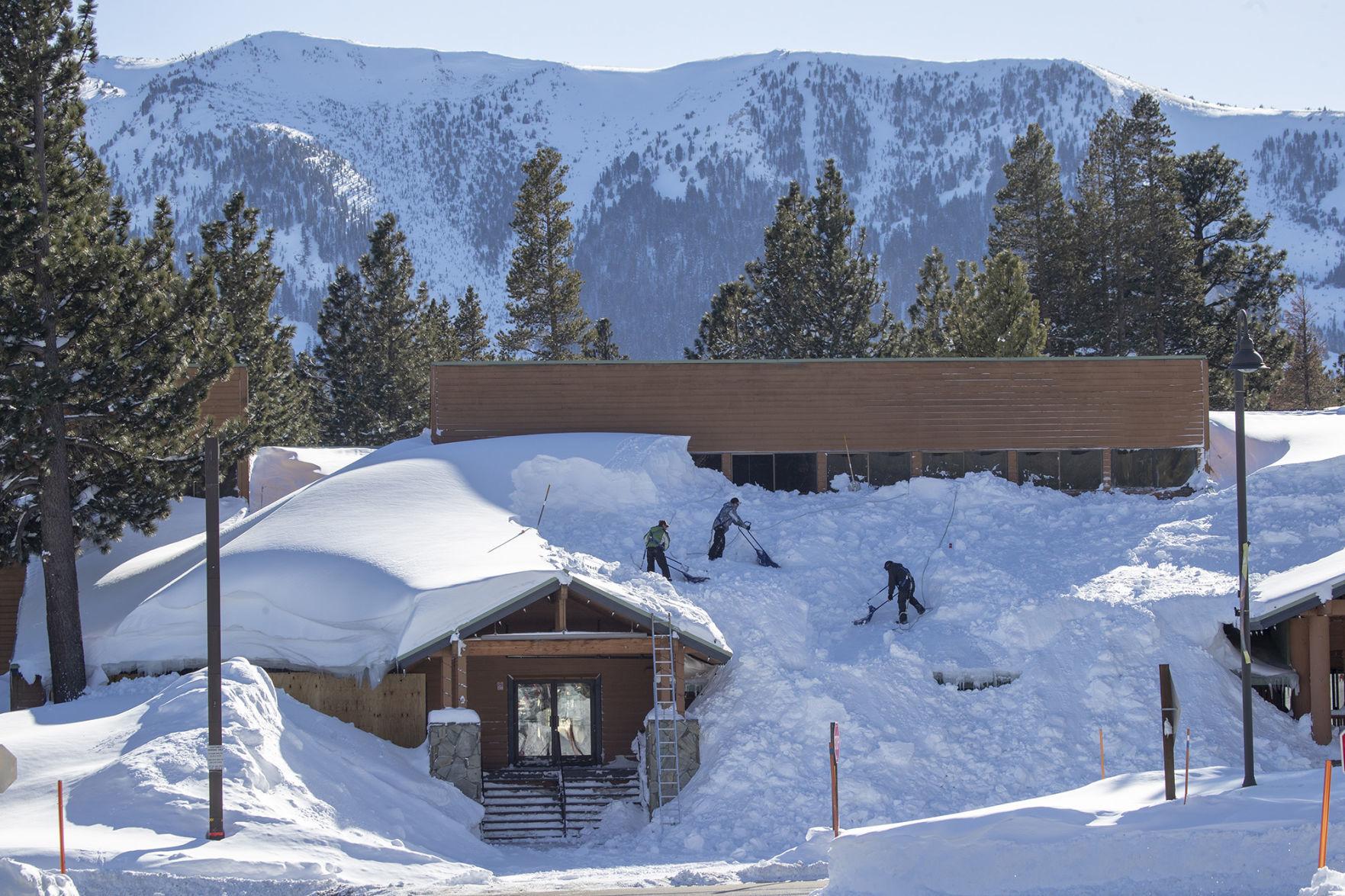 Photos of a 'Mammoth' snowfall California town gets hit with 10 feet