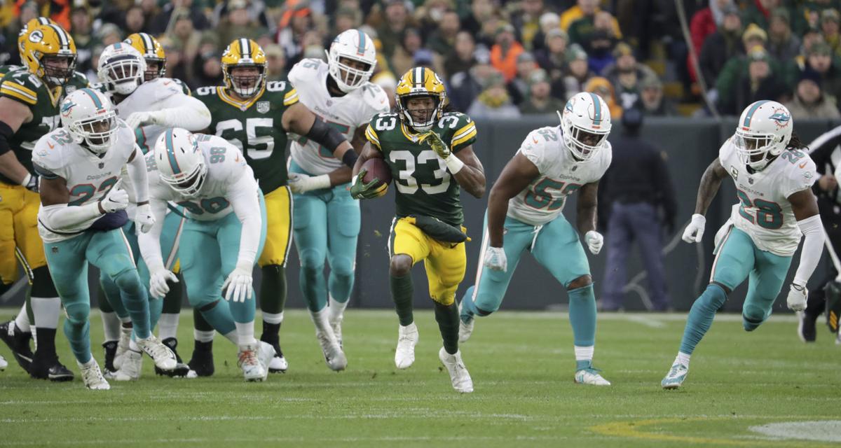 Just What They Needed Packers Get Back To 500 With 31 12 Win Over Dolphins Professional Football Chippewa Com