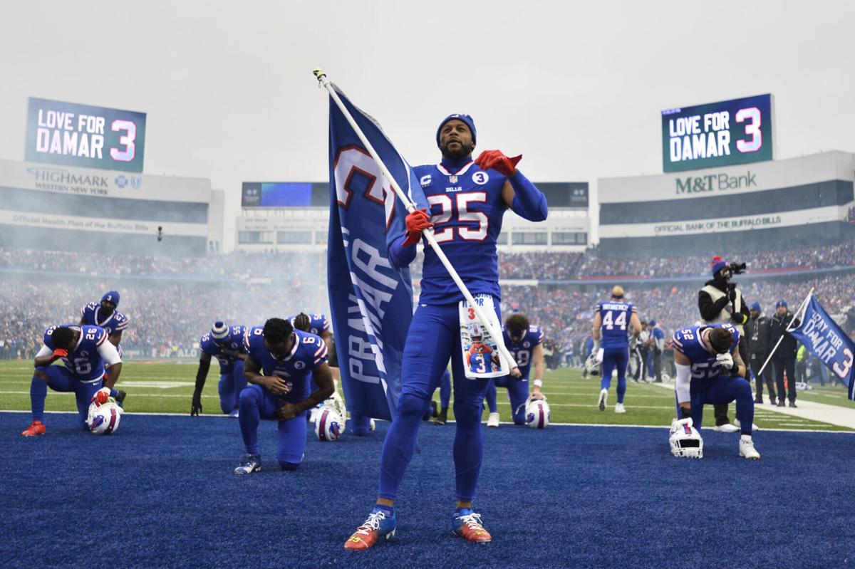 Damar Hamlin reacts as Bills return two kickoffs for TDs