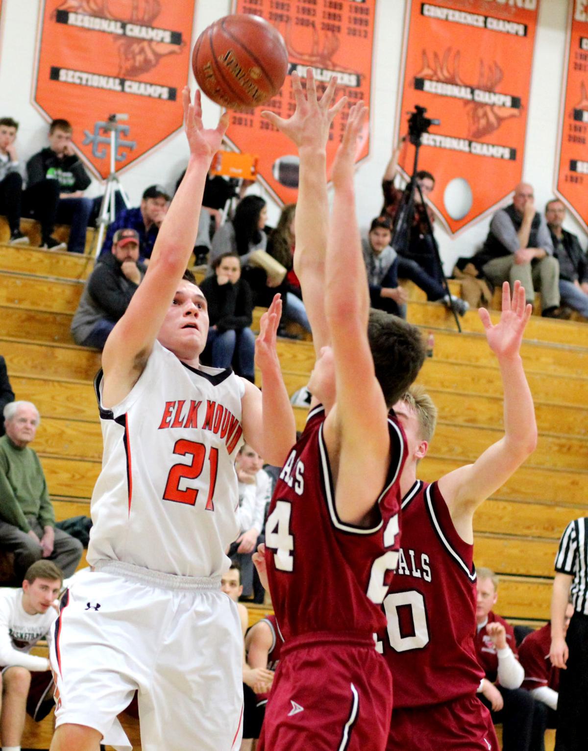 Prep Boys Basketball Elk Mound Lacks Energy In Loss To Spring