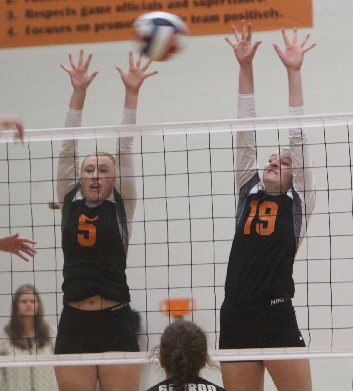 Bloomer volleyball at Heart O' North Conference quad