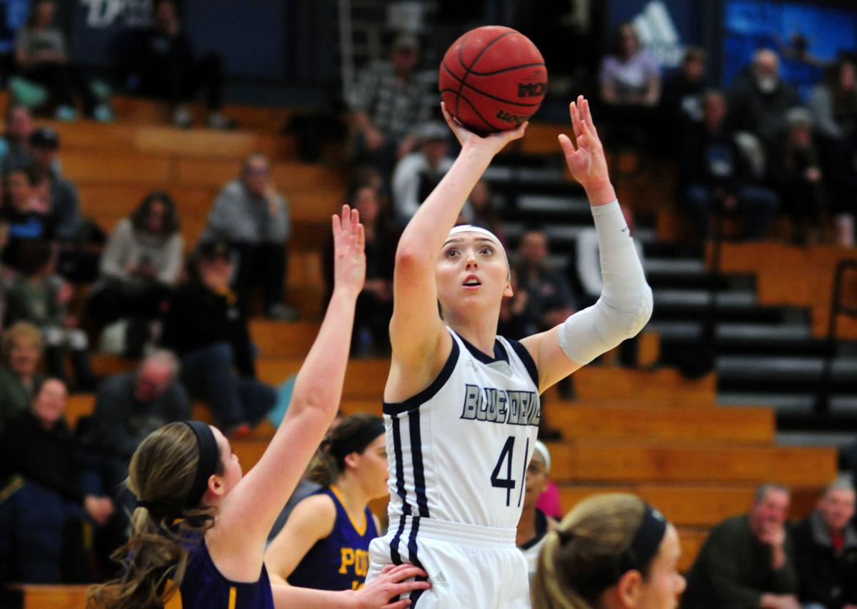 2 13 Uw Stout Roundup Women S Basketball Earns Home Playoff Game
