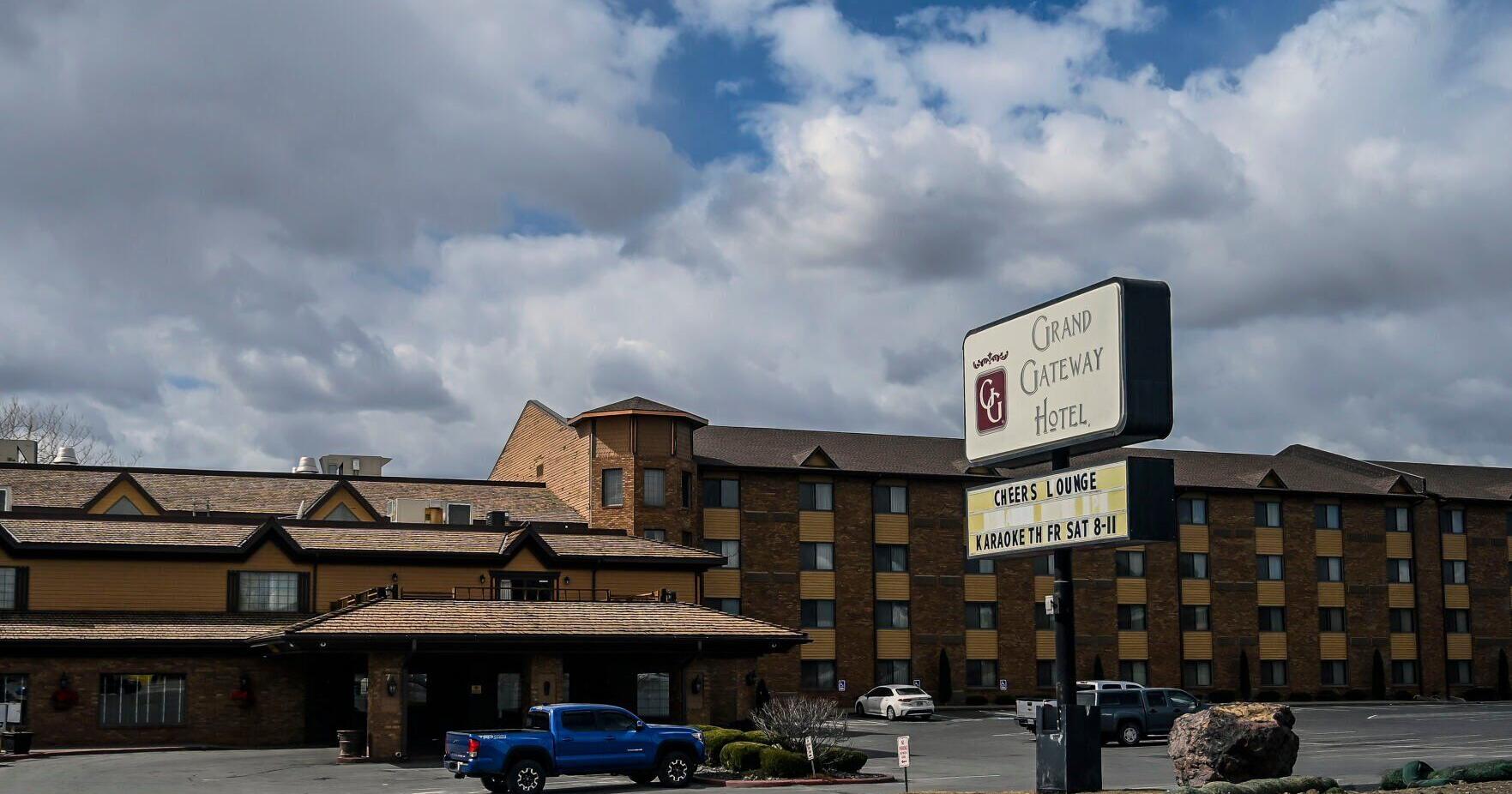 Wisconsin family sues Grand Gateway Hotel for alleged racism - Vimarsana News