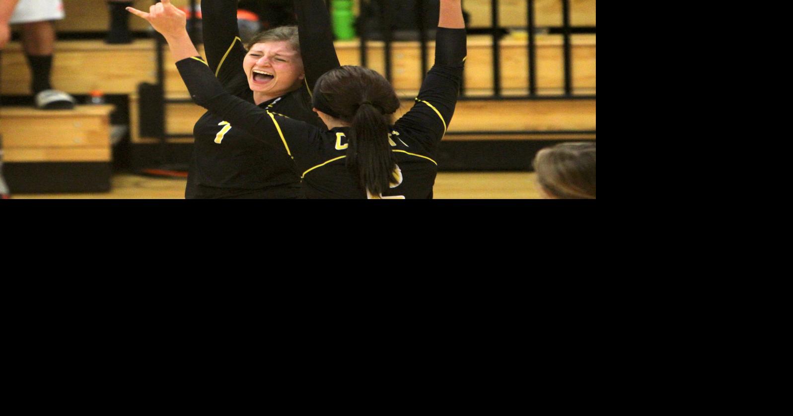 Photos Cadott at StanleyBoyd volleyball 91015