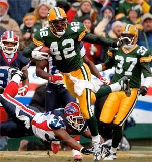 MORRY GASH / THE ASSOCIATED PRESS — Packers' safety Darren Sharper