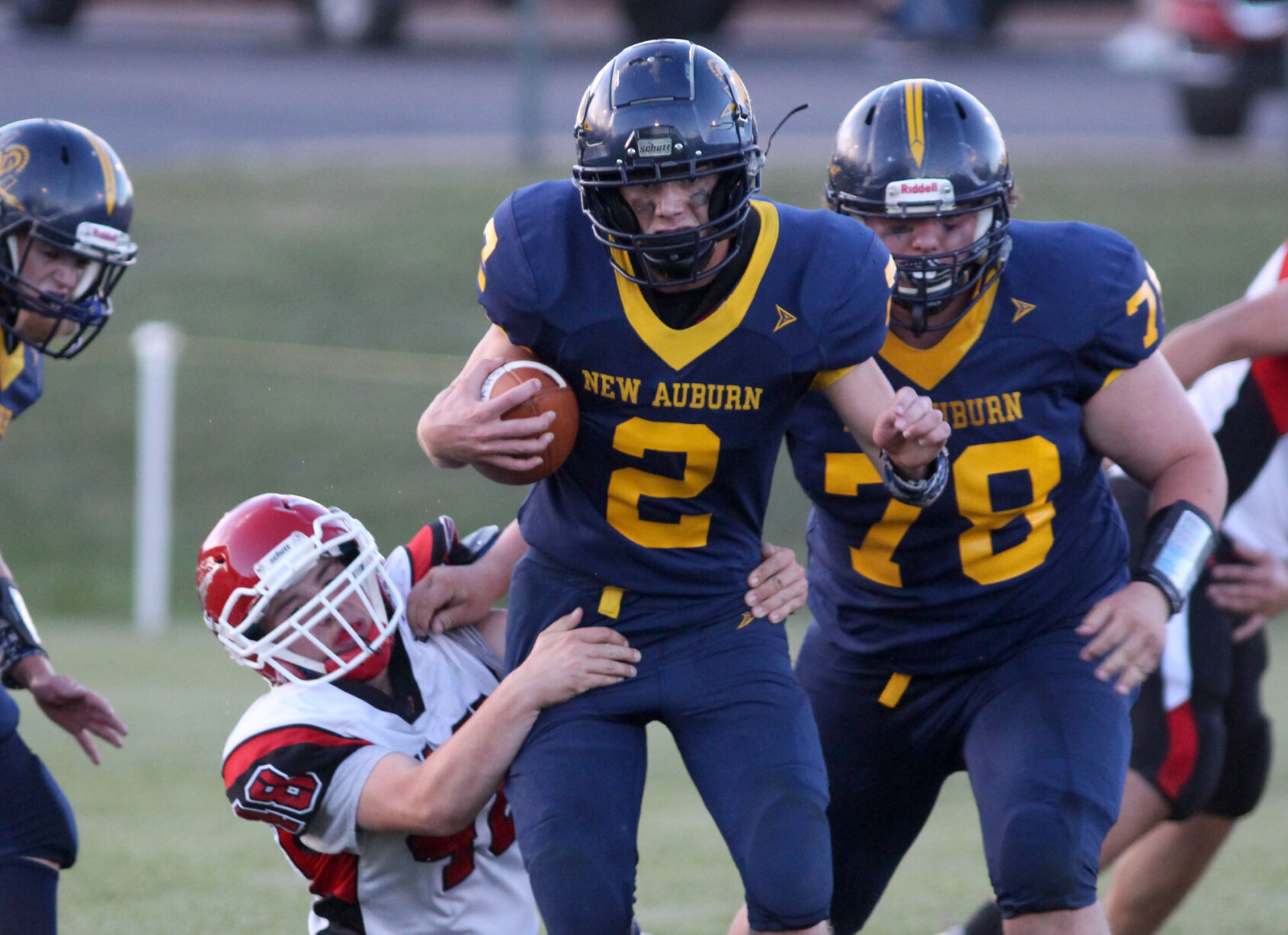 Latest Football Scores, Standings, and Rankings in Wisconsin – Hudson, New Richmond, and Menomonie Leading Divisions
