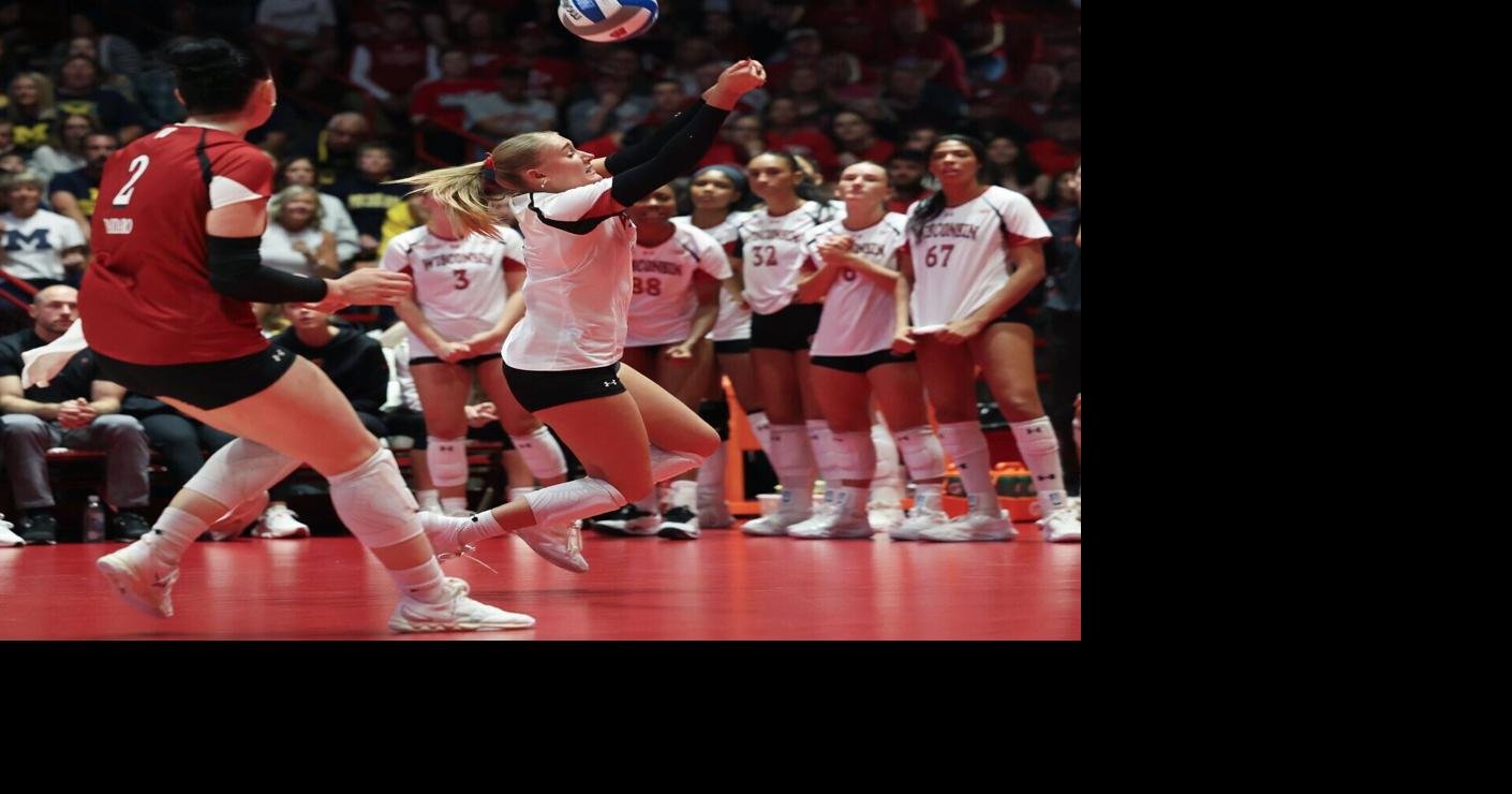 Wisconsin volleyball slips two spots in latest AVCA poll