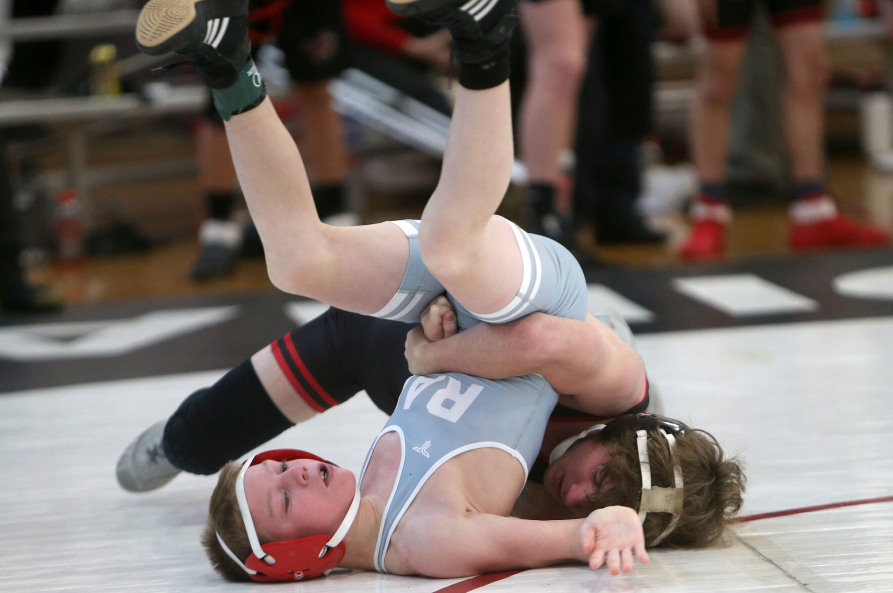 HS Wrestling Smith Krager win Chi Hi invite titles