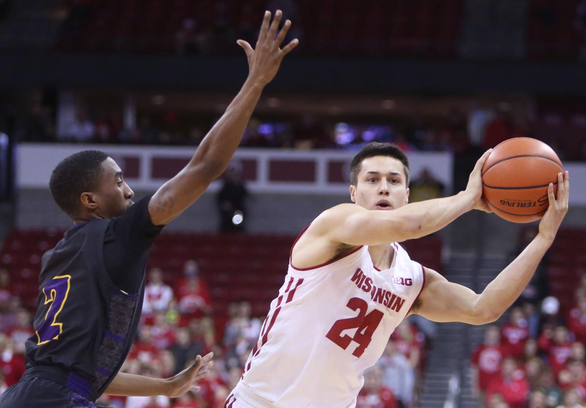 Badgers Men S Basketball Live Blog From Wisconsin Syracuse At