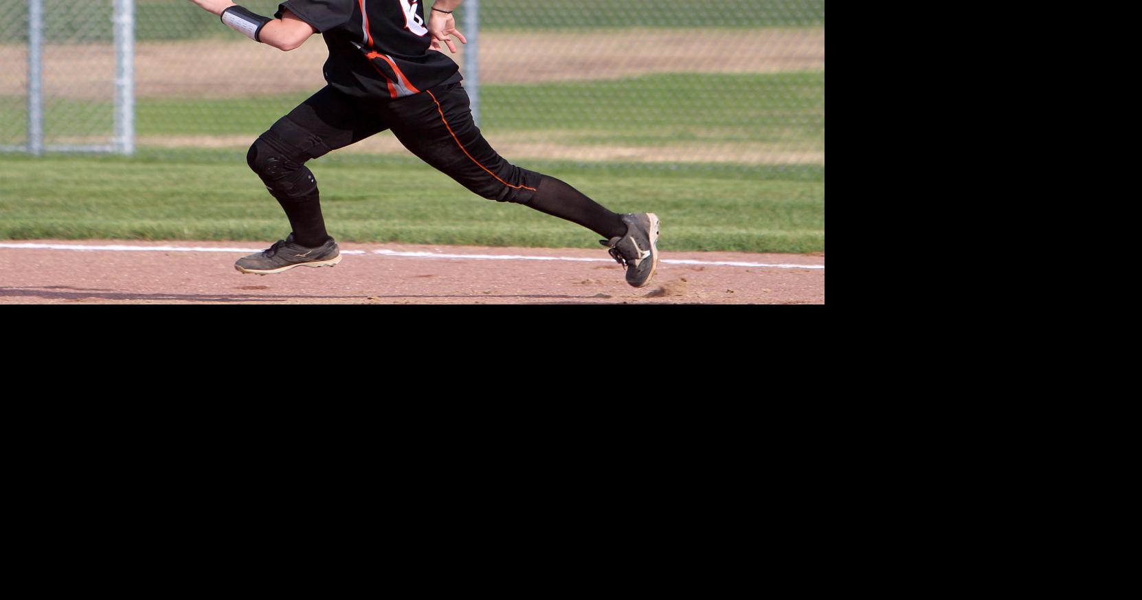 Freagon's homer drives Bloomer softball past Durand